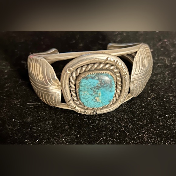 Navajo Jewelry - Opulent Vintage American Navajo Sterling and Carico Lake Turquoise. Hand made.